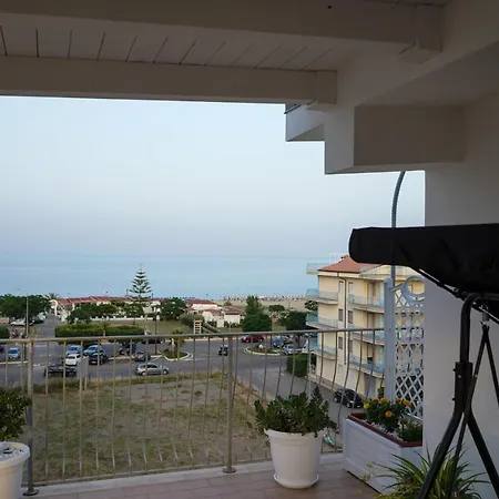Bed & Breakfast Tropical Vista Mare Ciro Marina