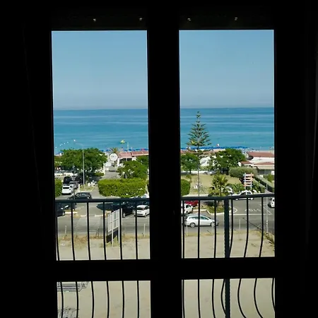 Tropical Vista Mare Cirò Marina